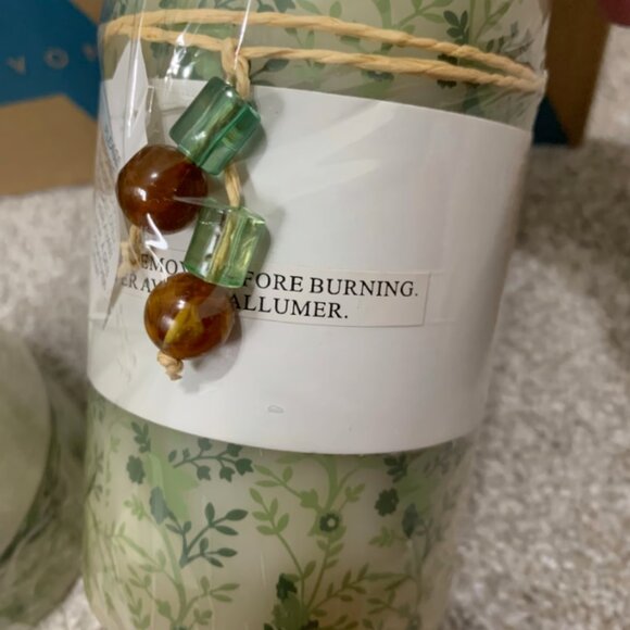 Avon 2006 Wick Candle Holiday Winter Home Fragrance Collection Lot of 2 Candles - Picture 4 of 9